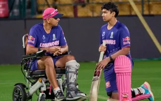 1746085021424_rahul-dravid-with-vaibhav-suryavanshi Dravid explains RR's role in Suryavanshi's development